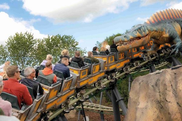 T-Rex rutsjebane i DjursSommerland