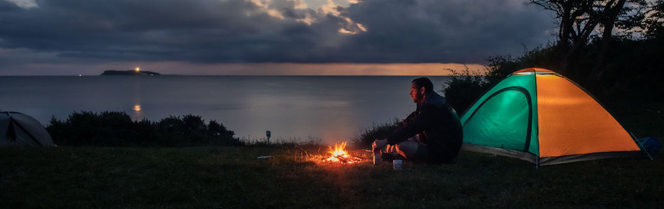 Hold ferien ved Kattegat på Blushøj Camping - smuk natur og udsigt til Hjelm